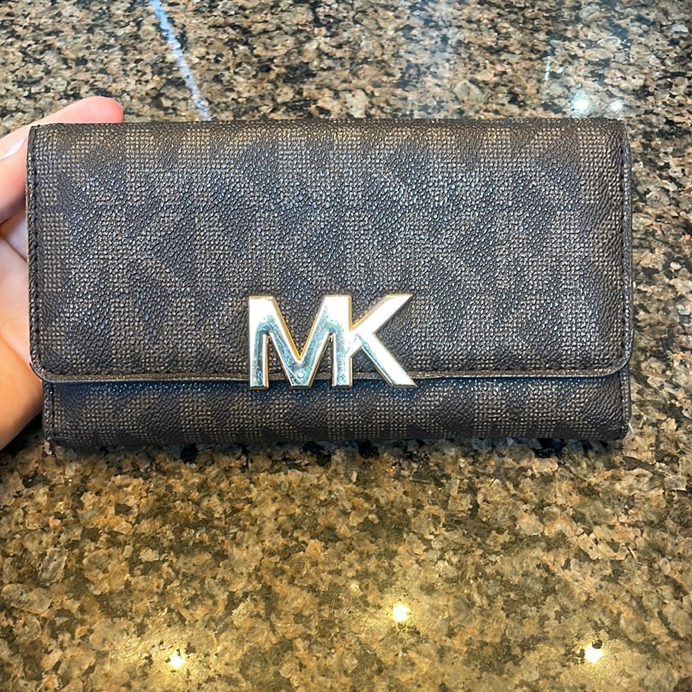 COPY - Mk Wallet